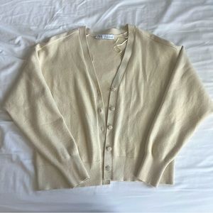 Zara Knit Cardigan in Cream (Size M)